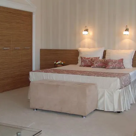 Hotel Vereya